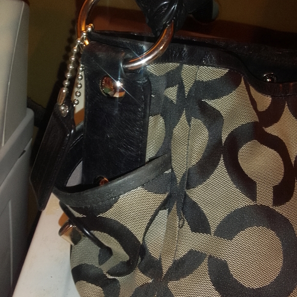 Coach Black‎ and Brown Signature Shoulder Bag - Picture 9 of 14